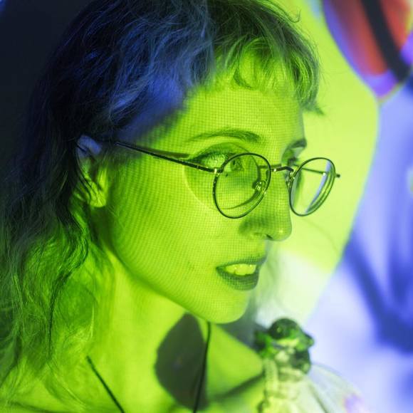 Meet your Posher, Sabine - Picture 1 of 1